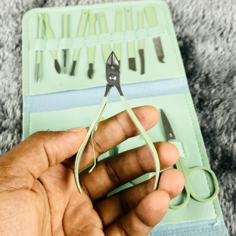 Premium Nail Clipper Set - 16 pics